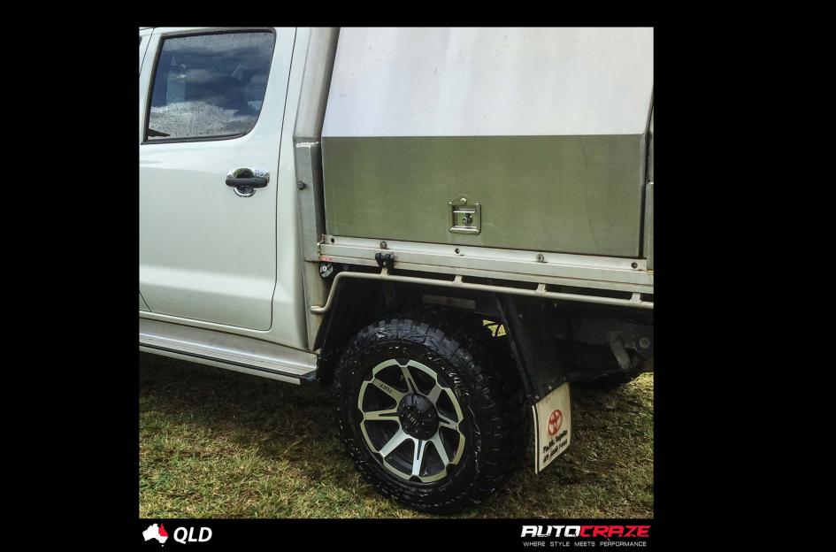 TOYOTA HILUX N70 4WD T05 SATIN BLACK MACHINED FACE
